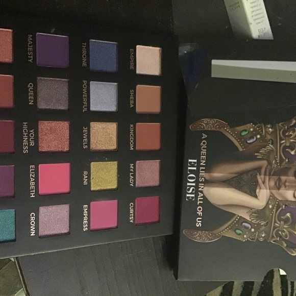 Eloise the queen pallet bnib, never used, gorgeous - Picture 3 of 5